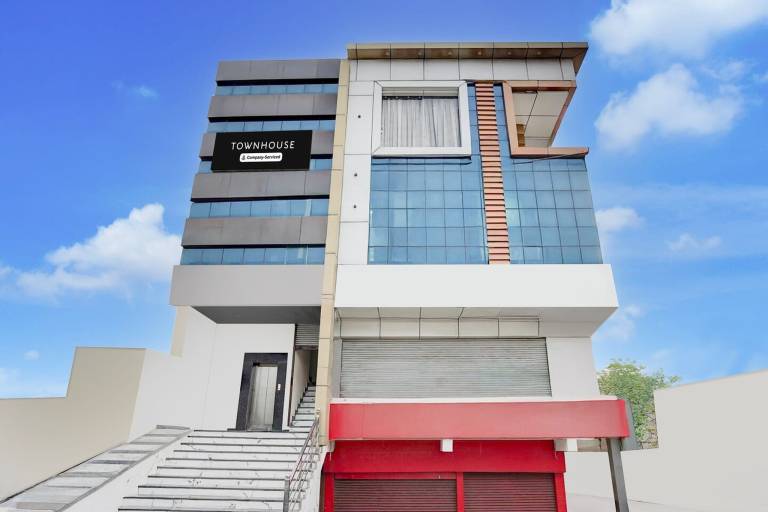 Townhouse Narholi Bridge Mathura