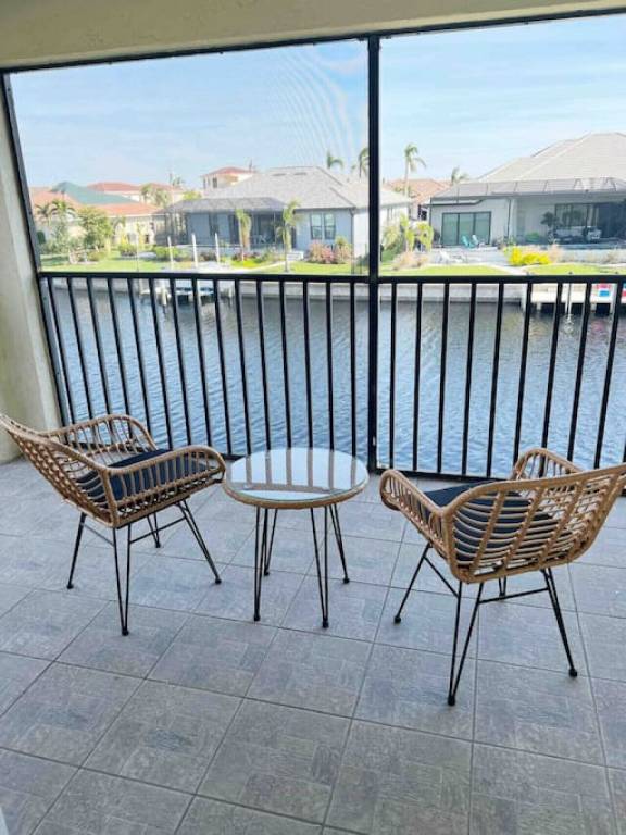 Condo  Solana