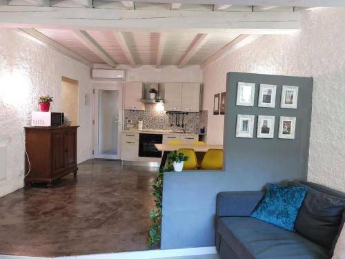 Apartment  Brusimpiano