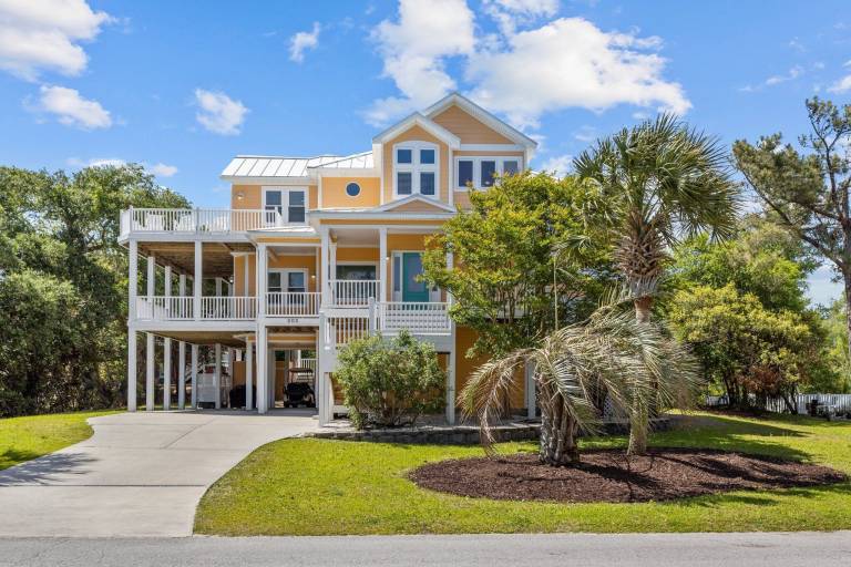 House Emerald Isle
