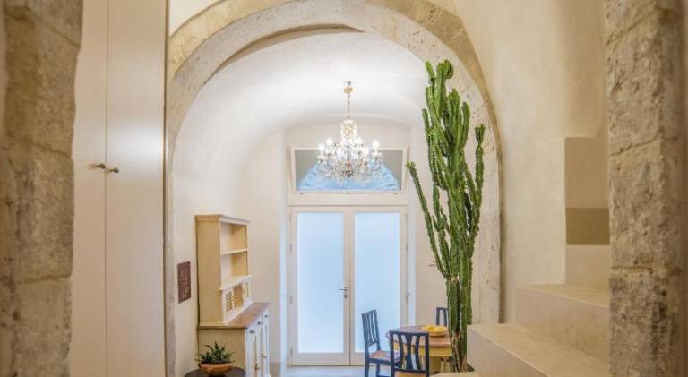 Family-friendly apartment with terrace | Next to Duomo of San Giorgio | Perfect for remote work | Pets are welcome — photo 4