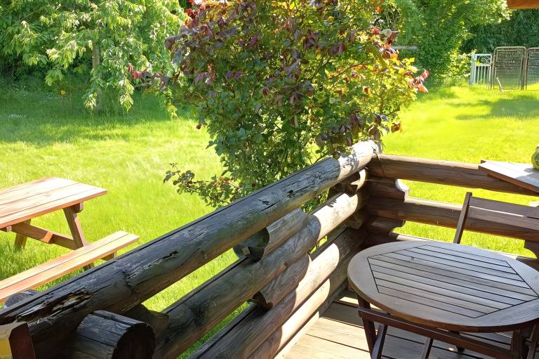 Lovely chalet with yard & terrace | Garden view | Dogs allowed — photo 5