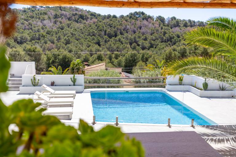 Spacious Villa with Private Pool and Scenic Views