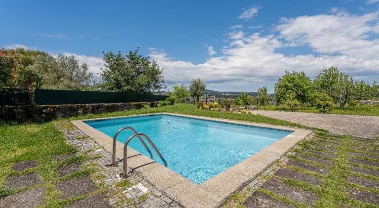 Ample vacation home with garden, barbeque & private pool | Pet-friendly — photo 5