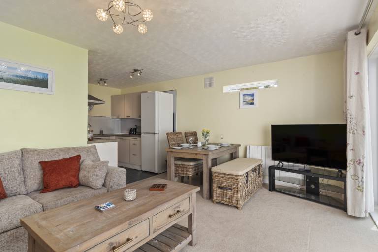 Family-friendly charming rental apartment with garden & terrace | Garden view | Beach nearby | Pets allowed — photo 3