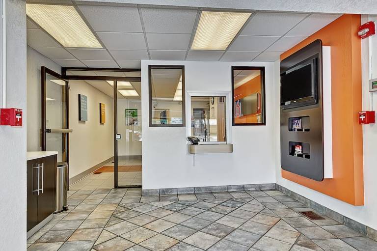 Motel 6 Villa Park IL Chicago West