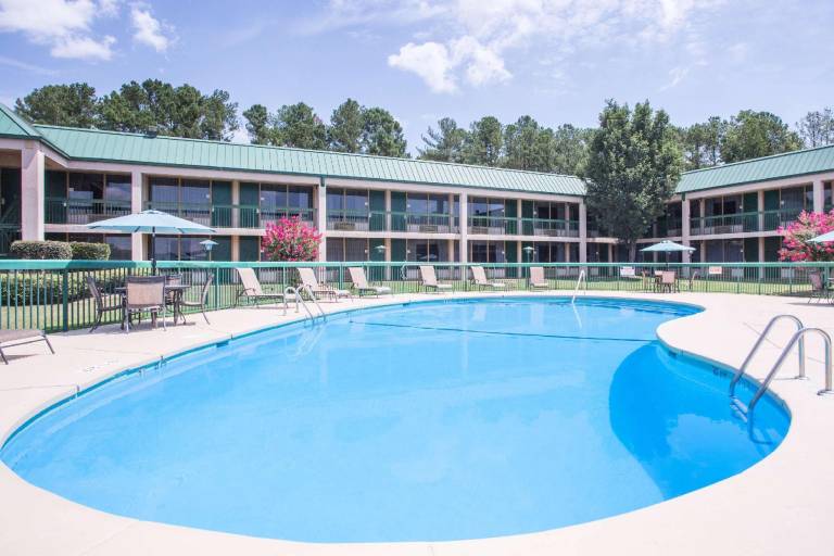 Ramada Suites Warner Robins — photo 2