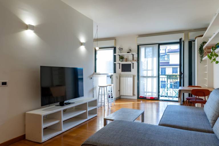 Holiday apartment with fast internet | Next to Naviglio Grande in Milan, OH