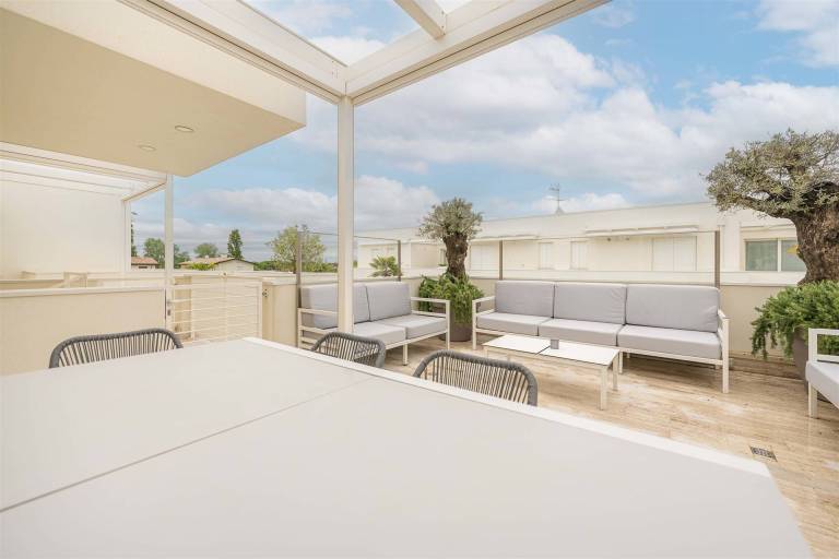 Children-friendly nice apartment with pool & terrace | Panoramic view | Beach nearby | Pets allowed — photo 3
