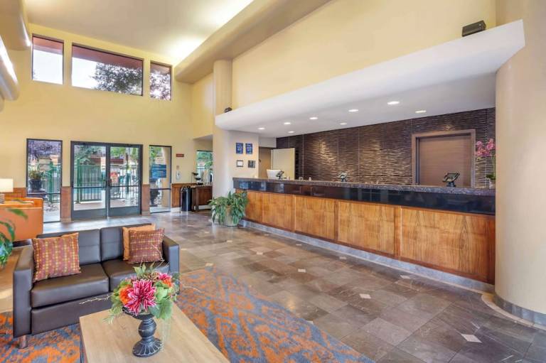 Best Western Plus Orchid Hotel & Suites
