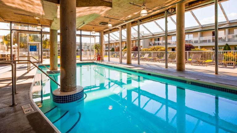 Best Western Plus Kelowna Hotel and Suites