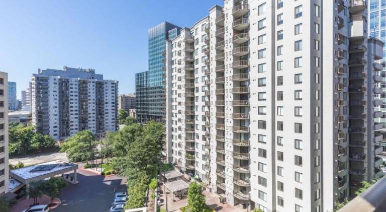 Rental apartment with 2 rooms for 6 persons in Arlington, VA