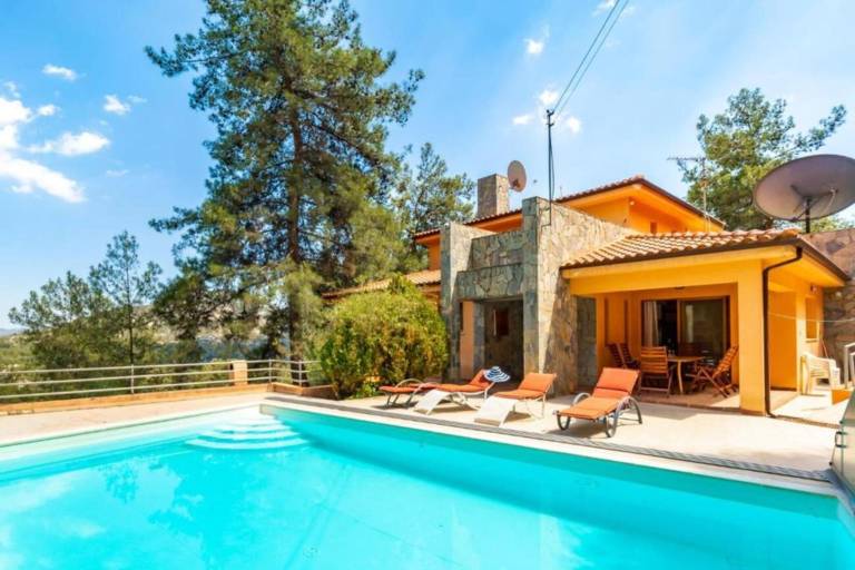 Apartment  Moniatis