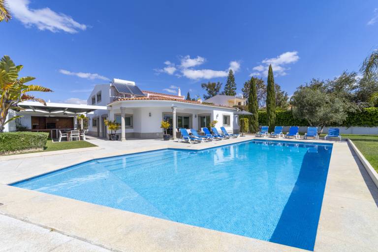 Villa  Olhos de Água