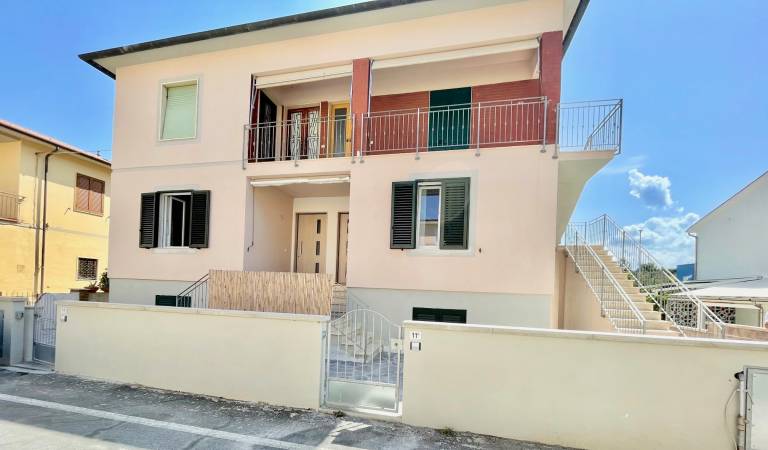 Holiday apartment with 2 rooms for 6 persons — photo 2