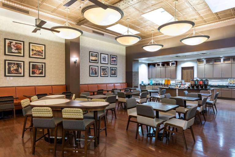 Homewood Suites by Hilton Indianapolis-Downtown — photo 3