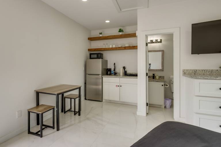 Walkable Studio w/ Pool in South Padre Island! — photo 2