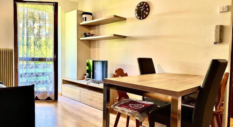 Holiday apartment with yard & terrace in Ville di Fiemme