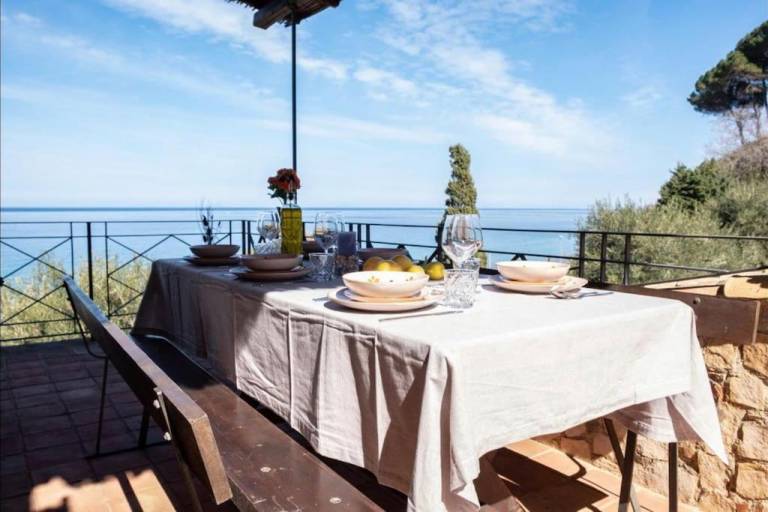 Villa with terrace, barbecue & private pool | Sea view — photo 5