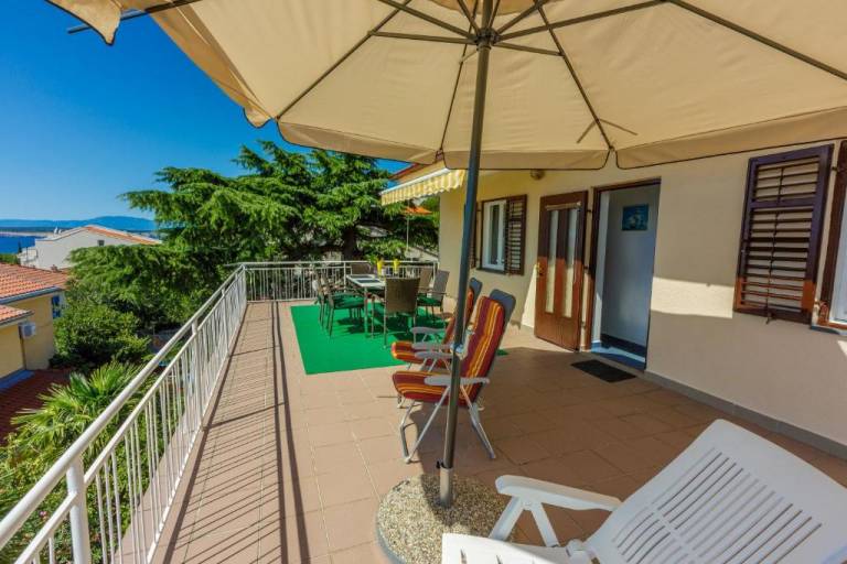 Rental apartment with patio & barbeque | Sea view | Pet-friendly — photo 5