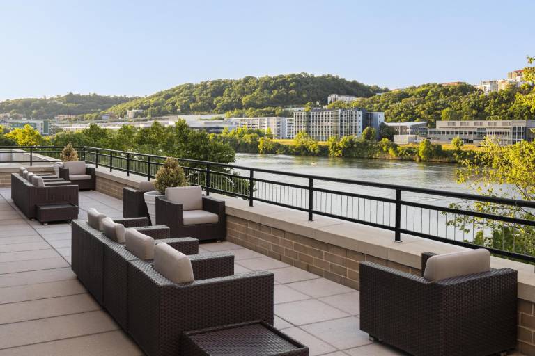 Hyatt House Pittsburgh South Side — photo 4