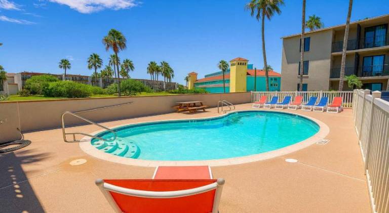 Pleasant vacation home with pool | Close to the beach | Pet-friendly in South Padre Island, TX