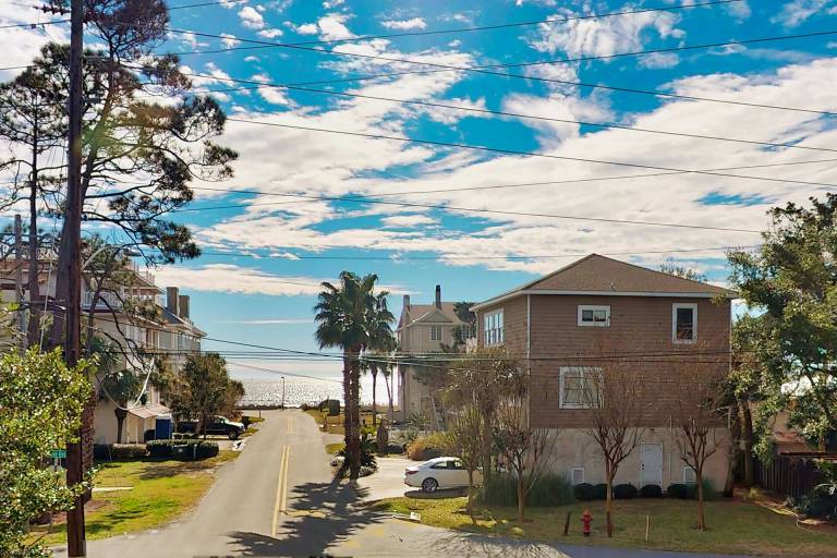 A Wave From It All - 811 Ocean Blvd — photo 4