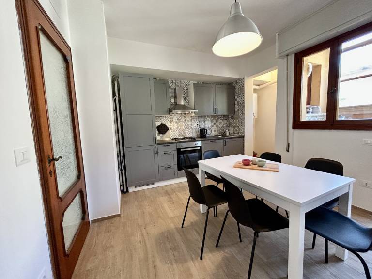 Apartment with terrace — photo 2