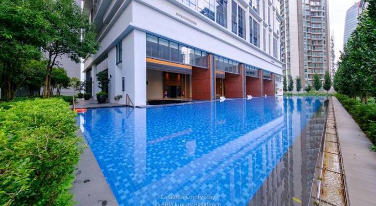 House with hot tub & pool | Near KLCC Park | Perfect for remote work | Dogs allowed — photo 4