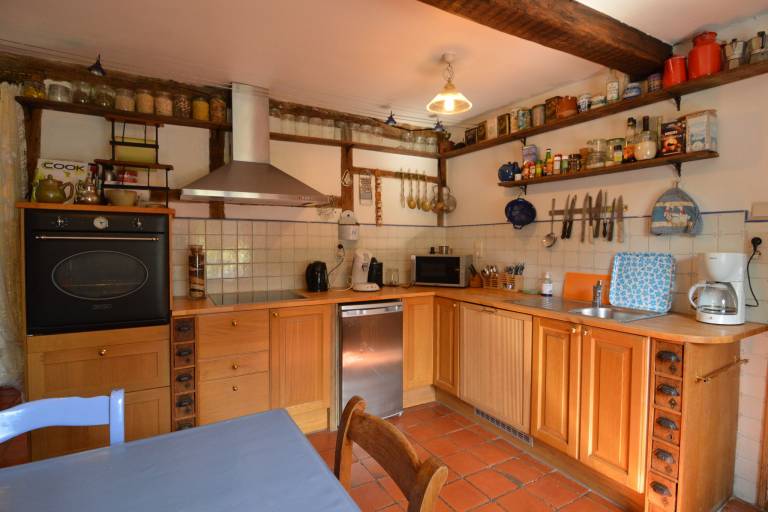 Child-friendly cottage with barbecue, garden & terrace | Pet-friendly — photo 2