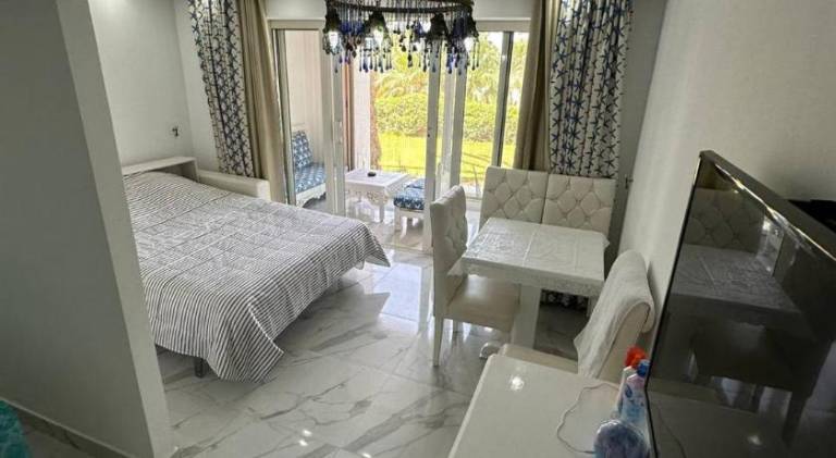 Rental apartment with pool — photo 2