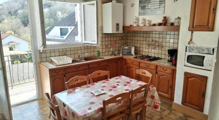 Holiday apartment with 3 rooms for 6 persons — photo 2