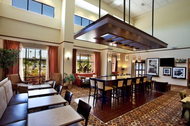 Hampton Inn & Suites Morgan City — photo 3