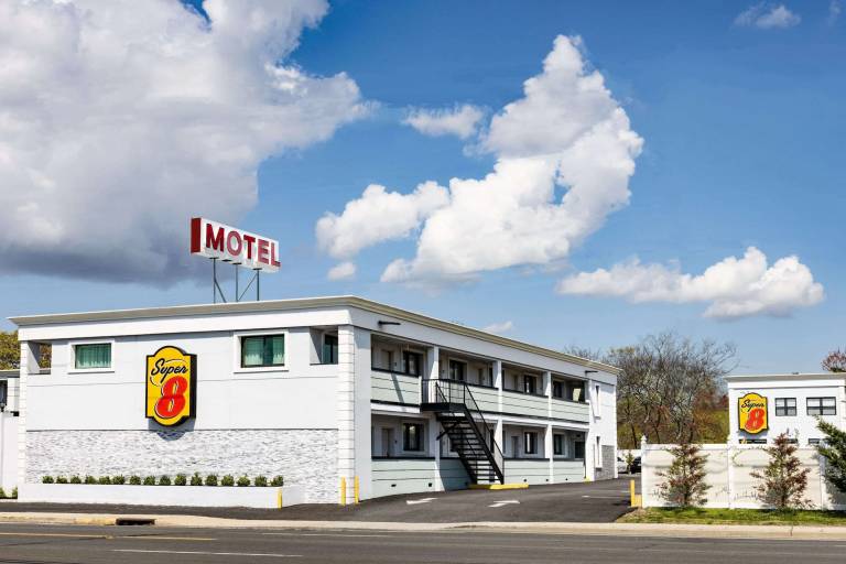 Motel  West Babylon