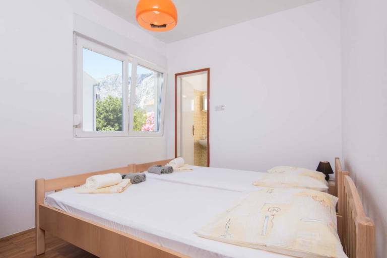 Vacation home with grill, terrace & garden | Sea view | Next to the beach | Pet-friendly — photo 3