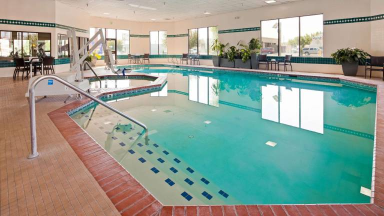 Best Western Plus CottonTree Inn — photo 3