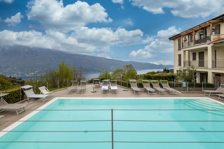 Apartment 'La Villa Tesoro' with Lake View, Shared Pool and Wi-Fi — photo 3