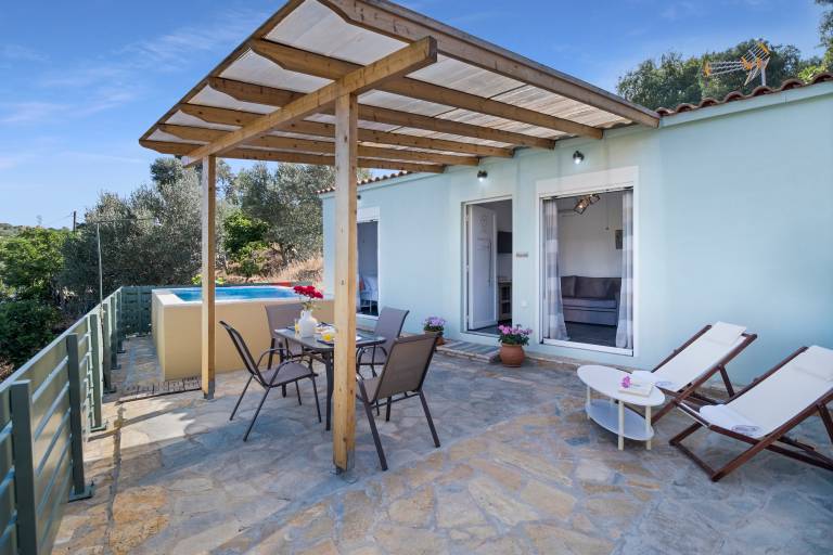 Villa "Amaryllis" with Sea View, 2 Private Terraces & Wi-Fi — photo 2