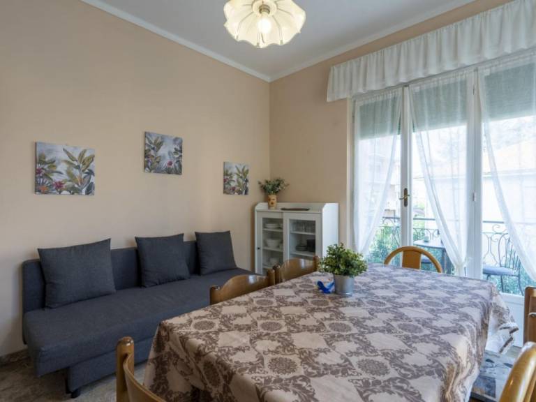 Appartamento Diano Castello