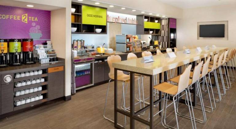 Home2 Suites by Hilton Charlotte Airport — photo 5