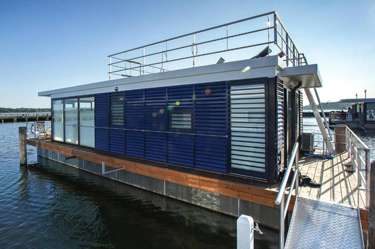Hausboot  Ribnitz