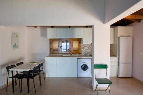 Fava's Villa on the Rocks — photo 5