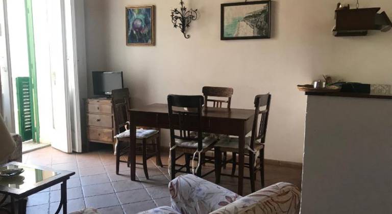 Apartment with 2 rooms for 5 persons — photo 4