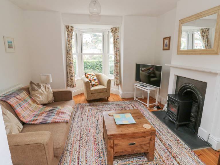 Family-friendly cottage with yard | Beach view | Pet-friendly — photo 3