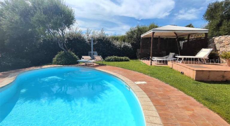 Villa with private pool, patio & yard | Close to the beach | Pets allowed — photo 4