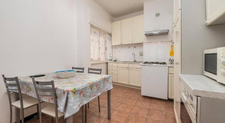 Apartment with 2 rooms for 5 persons — photo 2