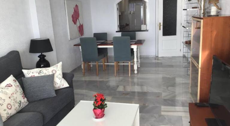 Rental apartment with 2 rooms for 4 persons — photo 2