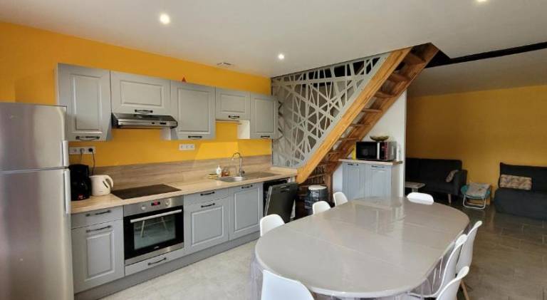 Vacation home with 2 rooms for 8 persons in Chateauroux