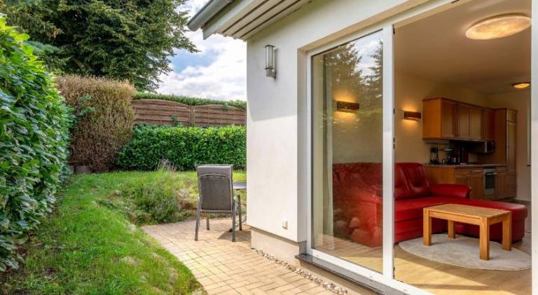 Apartment with patio & garden | Pets are welcome — photo 3