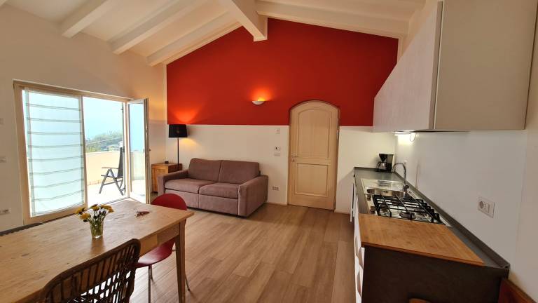 Villetta 56 Rosso Vista lago balcony — photo 3